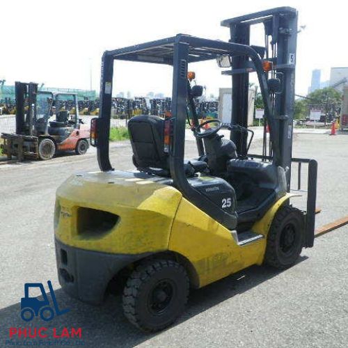 xe nâng Komatsu xe-nang-xang-gas-2.5-tan