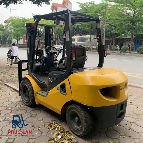 xe nâng dầu xe-nang-dau-komatsu-3-tan