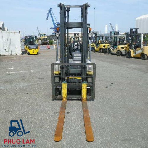 xe nâng hàng 2.5 tấn xe-nang-xang-gas-2.5-tan