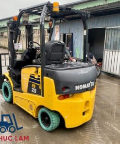 xe-nang-dien-komatsu-2.5-tan
