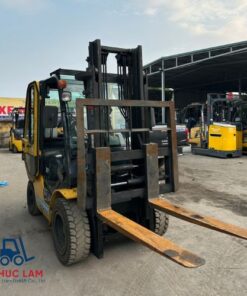 xe-nang-dau-komatsu-3-tan