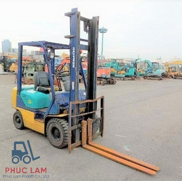 Xe nâng dầu Komatsu 1.5 tấn model FD15C-20