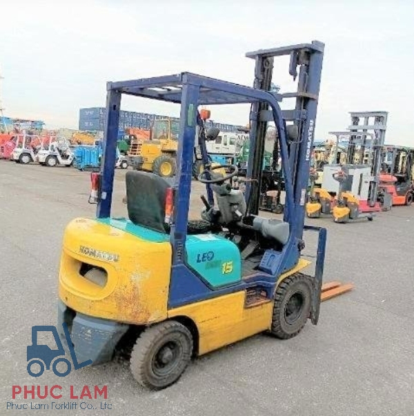 Xe nâng dầu Komatsu 1.5 tấn model FD15C-20