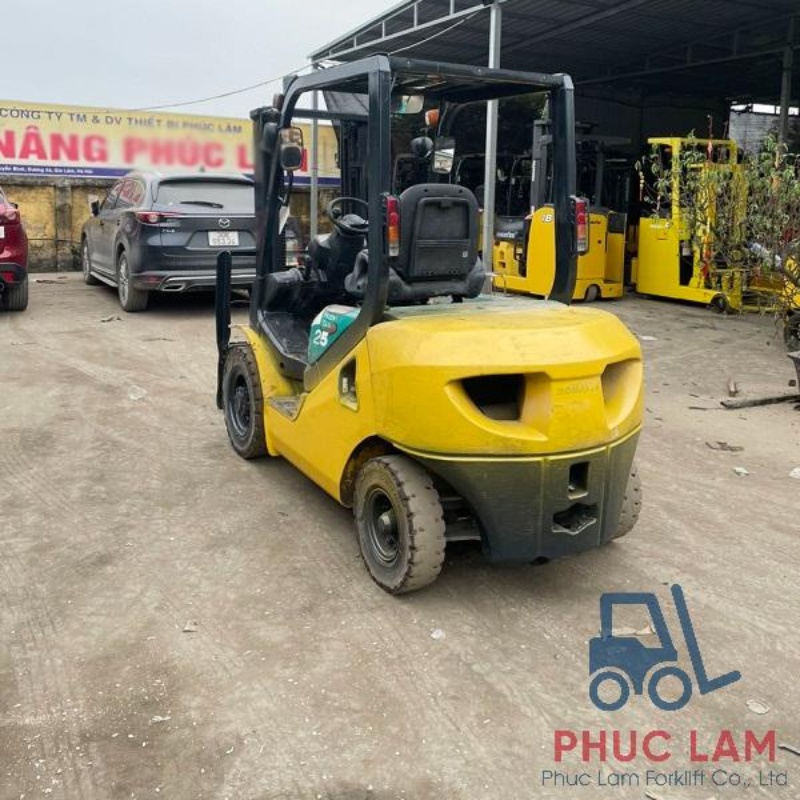 Xe nâng dầu Komatsu 2.5 tấn FD25W-16