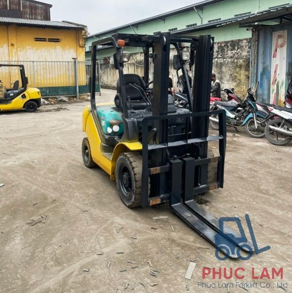 Xe nâng dầu Komatsu 2.5 tấn FD25W-16