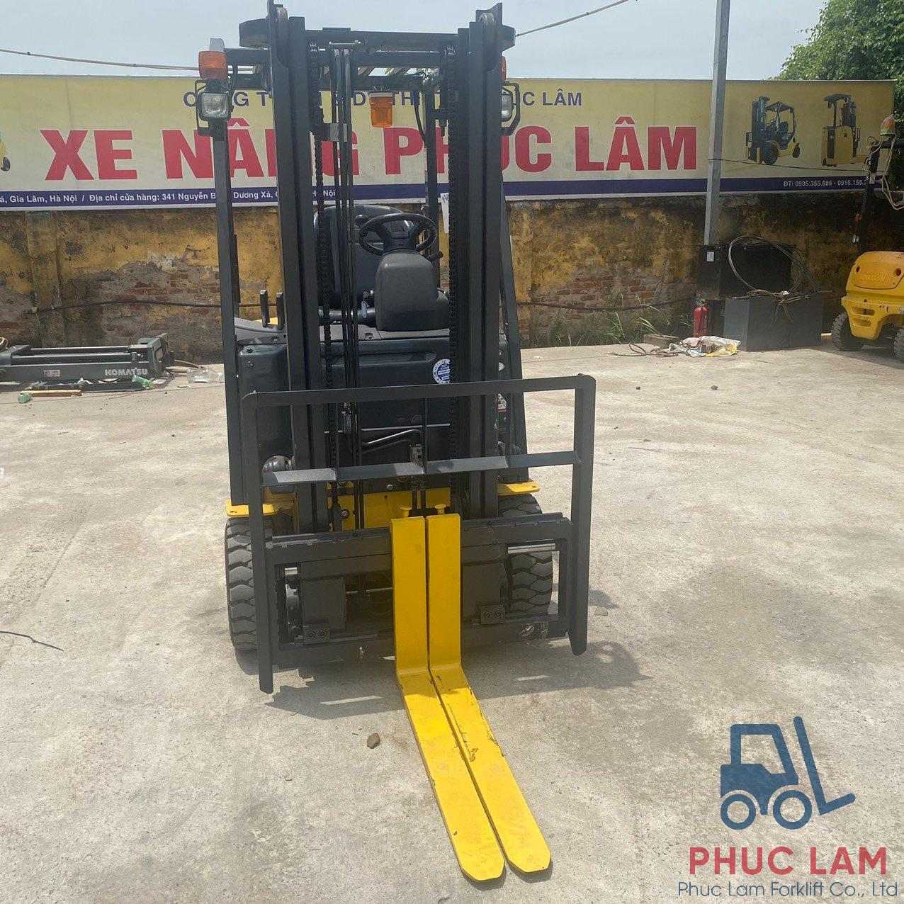 Xe nâng điện Komatsu 1.5 tấn model FB15M-12