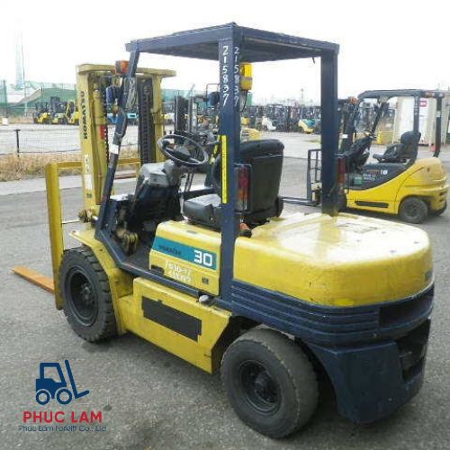 Xe nâng dầu xe-nang-dau-3-tan