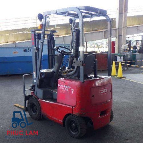 xe-nang-dien-0.7-tan