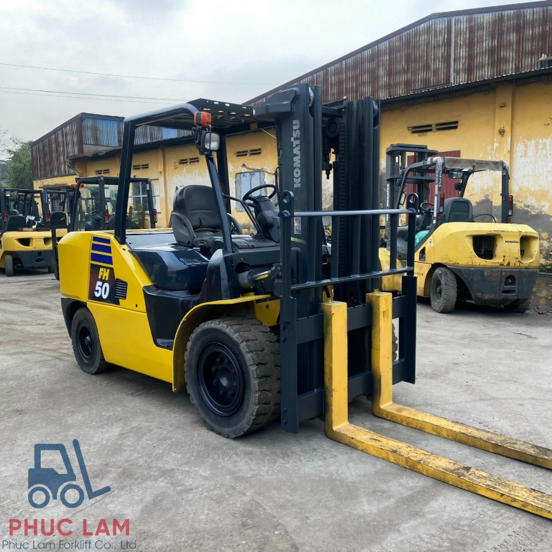 Xe nâng dầu Komatsu 5.0 tấn model FH50-1