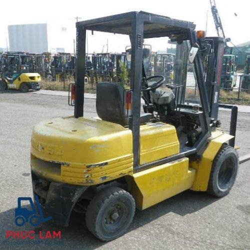 xe-nang-dau-komatsu-2.5-tan