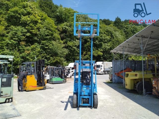 Xe nâng dầu Unicarriers 1.5 tấn model FD15T14 cũ