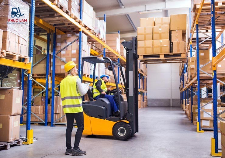 Vận hành xe nâng liên tục