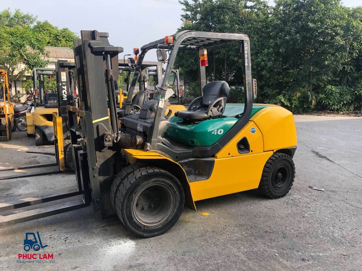 Xe nâng dầu Komatsu 4 tấn Xe nâng dầu Komatsu 4 tấn