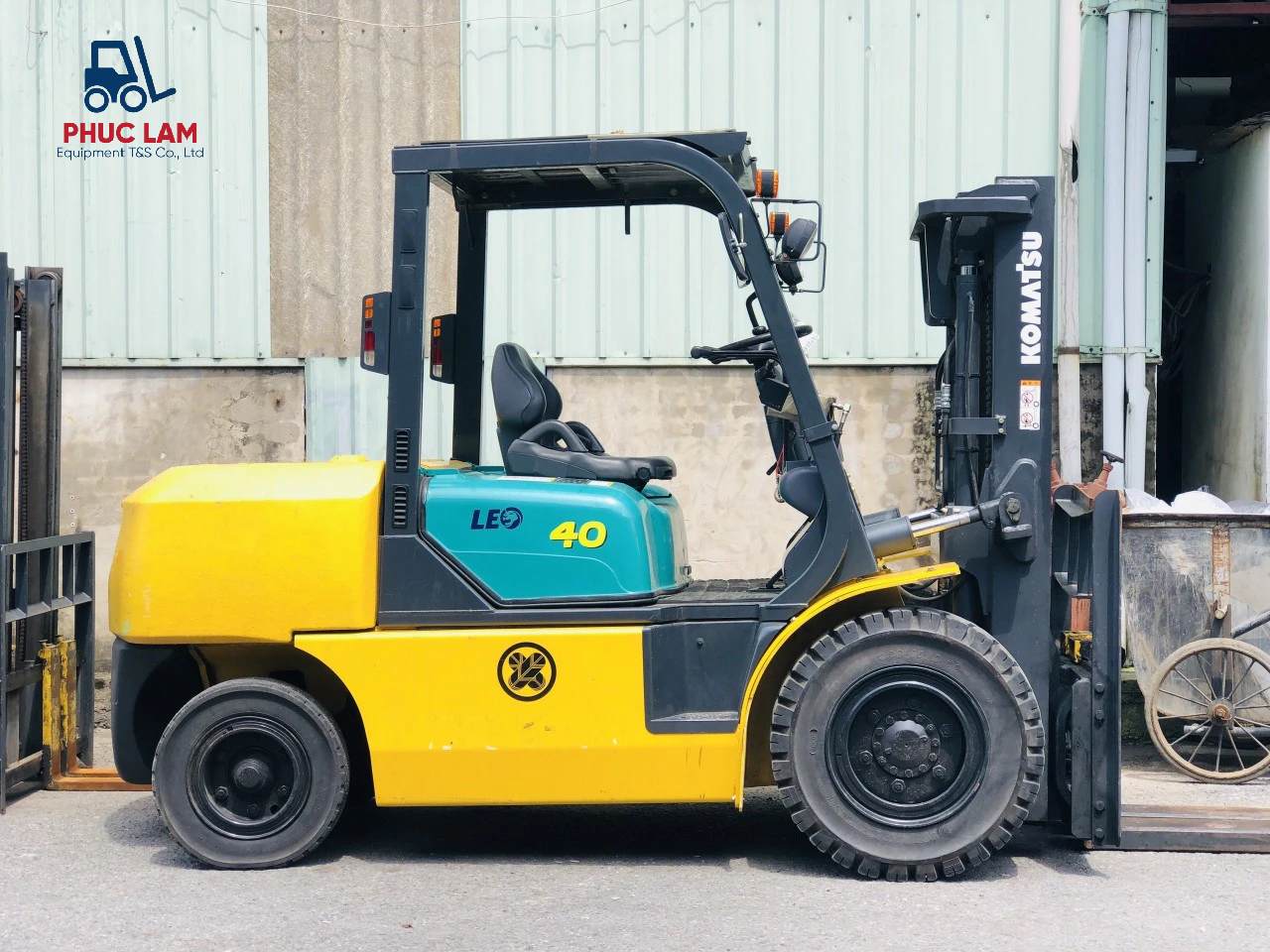 Xe nâng dầu Komatsu Xe nâng dầu Komatsu