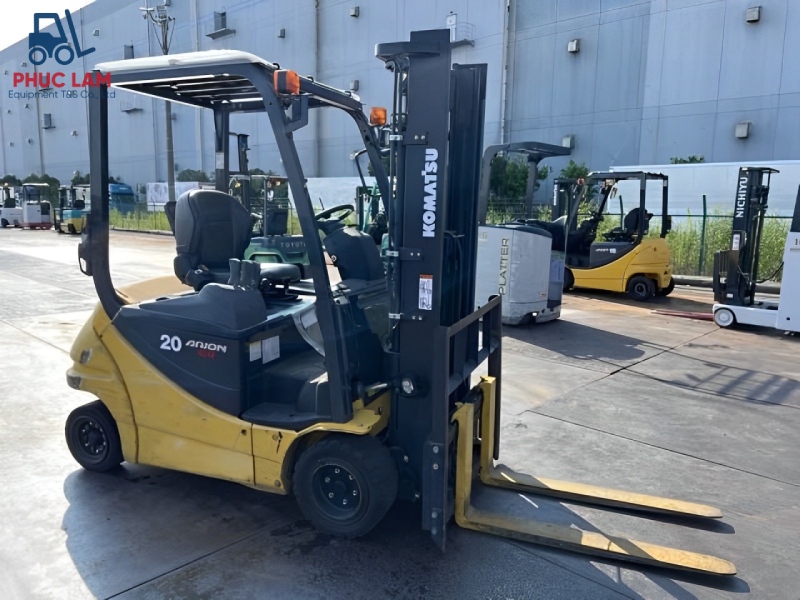 Xe nâng điện Komatsu 2.0 tấn model FB20A-12 cũ