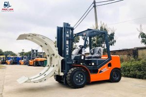 Xe nâng gắn kẹp giấy