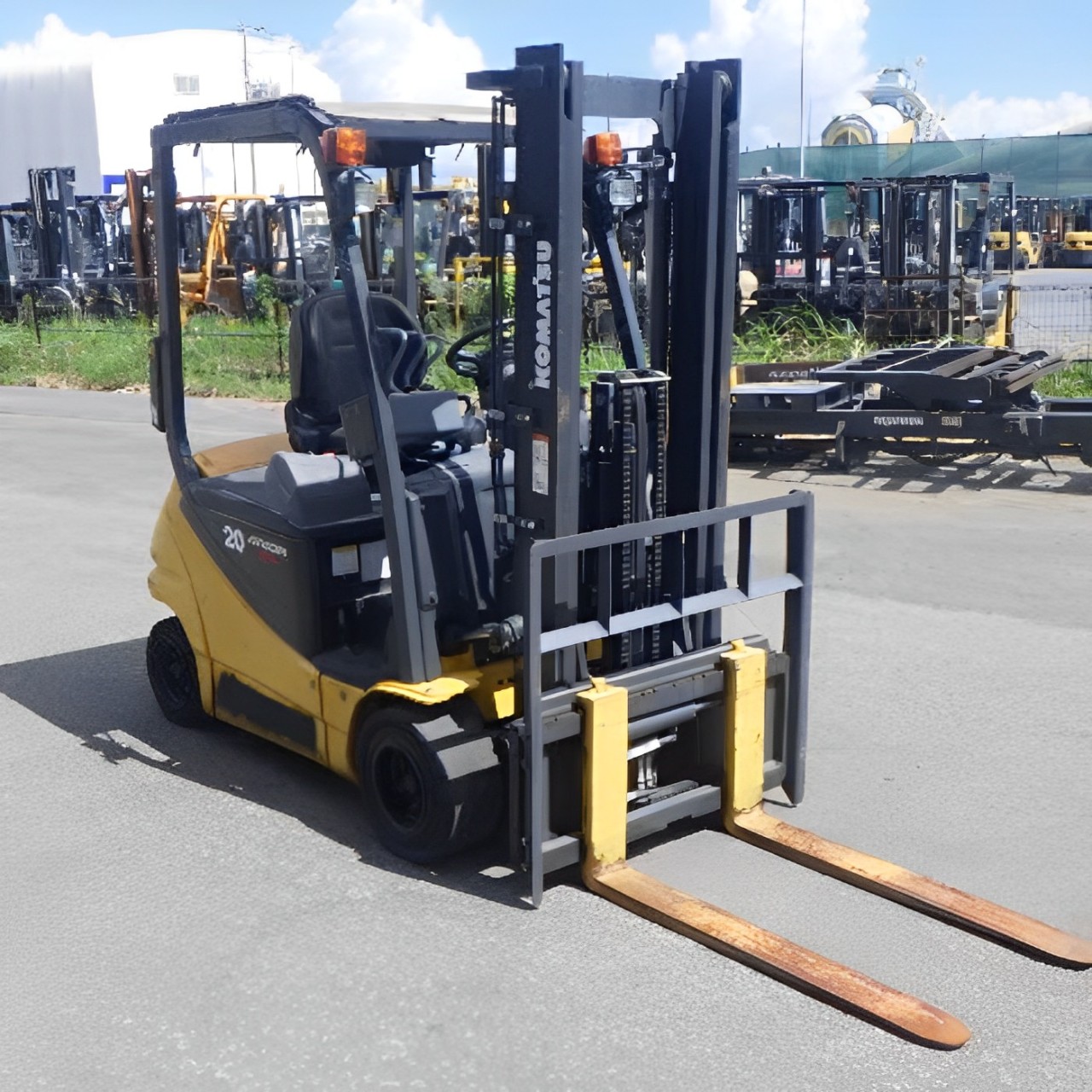Xe nâng điện Komatsu 2.0 tấn model FB20A-12 cũ