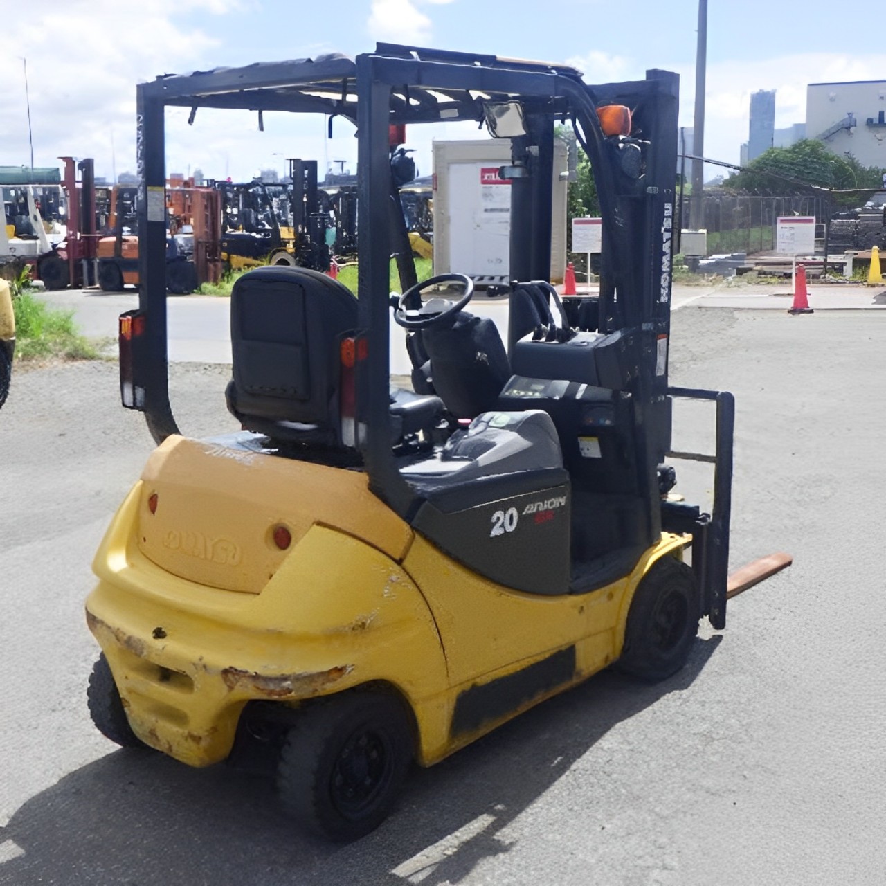 Xe nâng điện Komatsu 2.0 tấn model FB20A-12 cũ