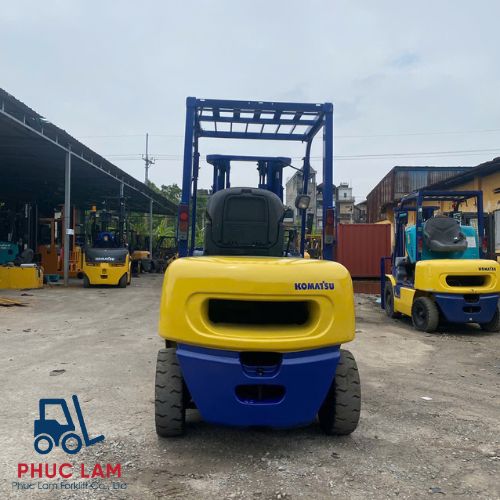 xe-nang-dau-komatsu-2.5-tan-fd25c