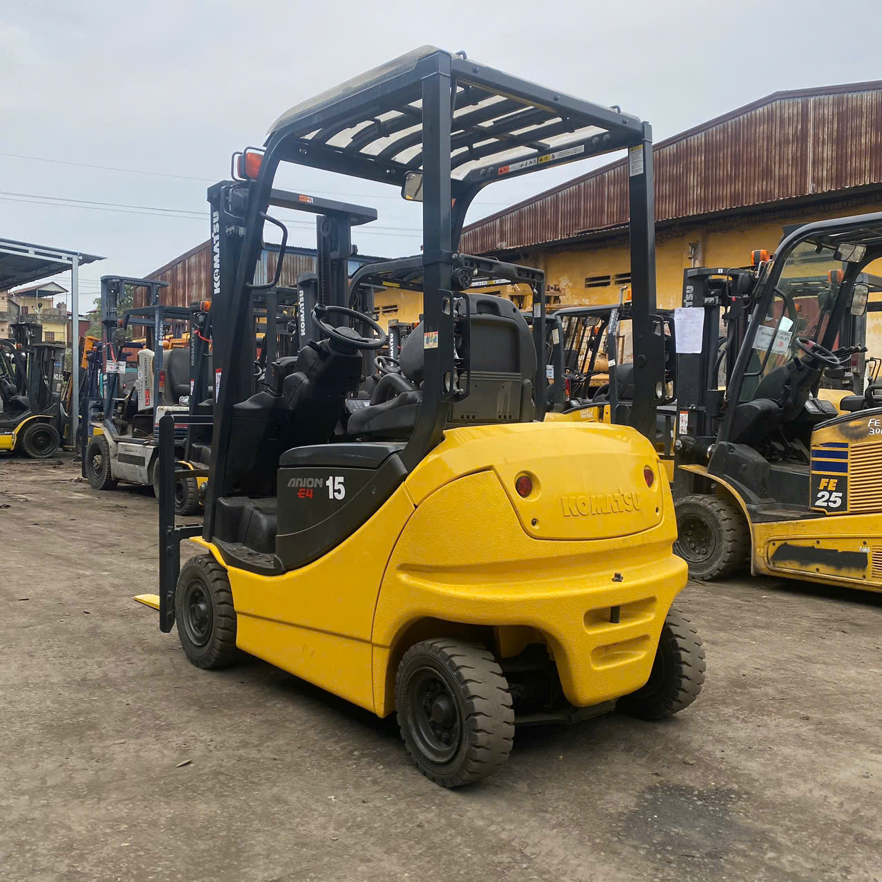 Xe nâng điện Komatsu 1.5 tấn ngồi lái đã qua sử dụng FB15F-12 - Ảnh 3