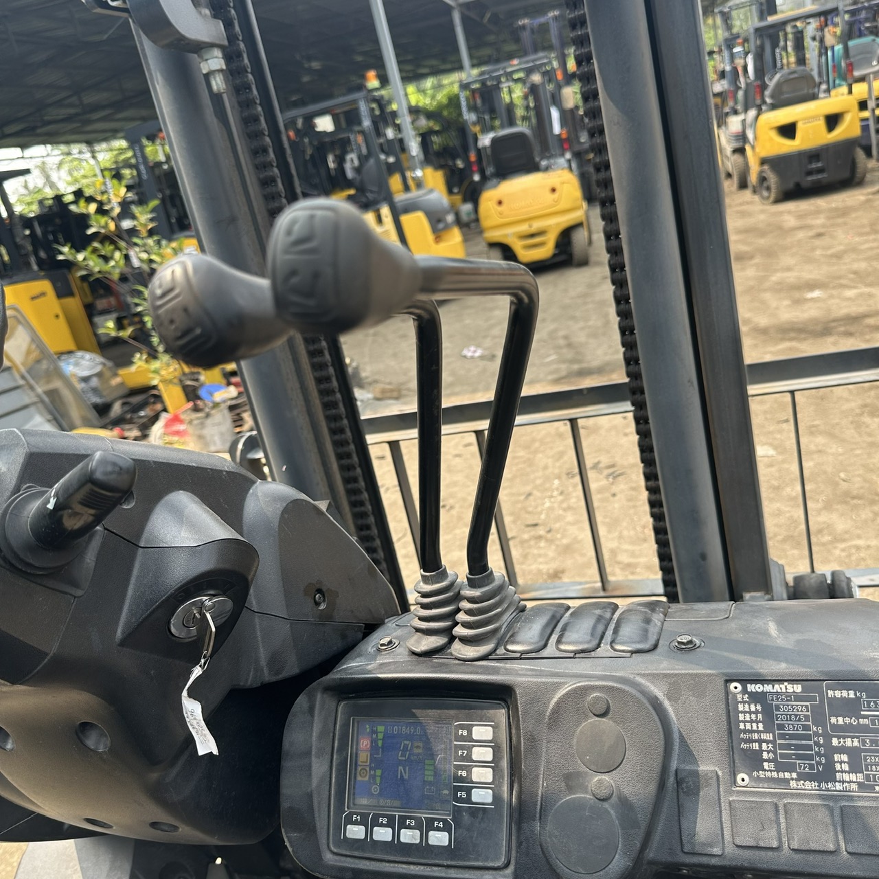 Xe Nâng Điện Komatsu FE25-1 2.5 tấn mới 90% - Ảnh 12