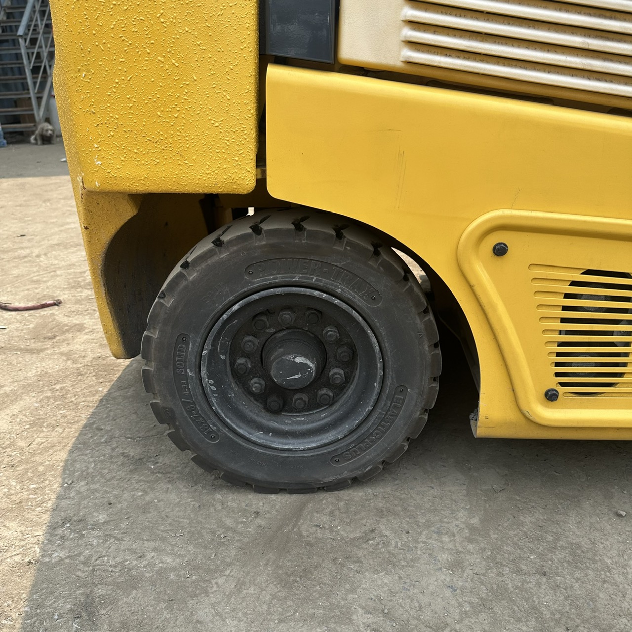 Xe Nâng Điện Komatsu FE25-1 2.5 tấn mới 90% - Ảnh 11