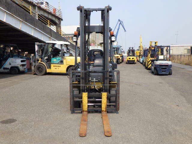 Xe nâng điện Komatsu 2.5 tấn ngồi lái mới 90% - Ảnh 5
