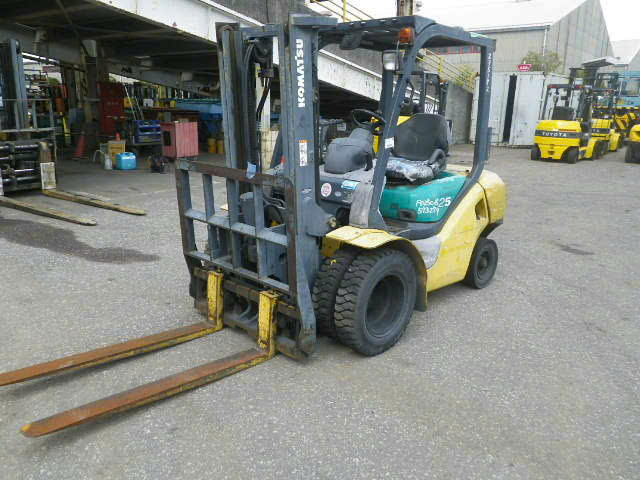 Xe nâng dầu Komatsu 3 tấn FD30C-16