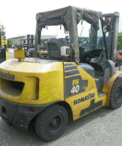 xe nâng dầu Komatsu 4 tấn