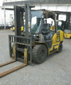 xe nâng dầu Komatsu 4 tấn