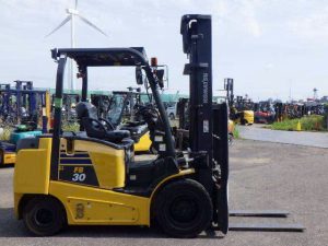 Xe Nâng Điện Komatsu FB30-12