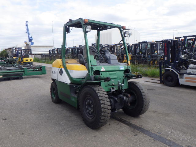 Xe nâng dầu Komatsu 3.5T model FD35T-10 sx 2013