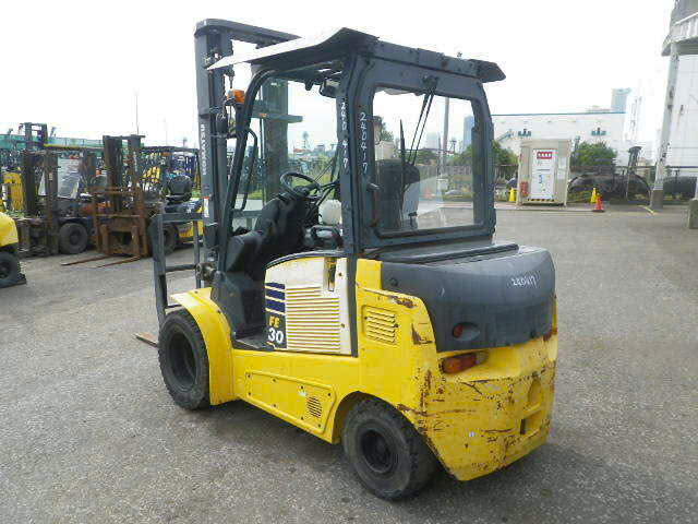 Xe nâng điện Komatsu 3T FE30-1 sx 2016
