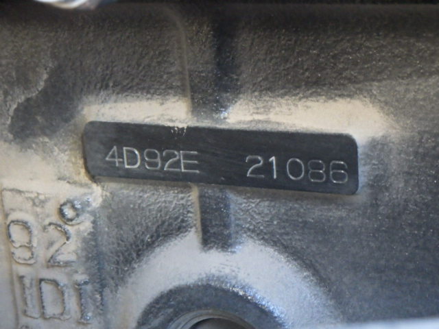 Xe nâng dầu Komatsu 1.5 tấn FD15C-21 - Ảnh 18