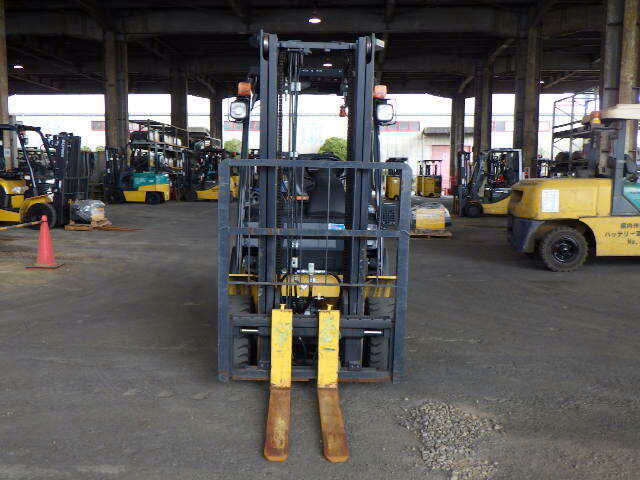 Xe nâng điện Komatsu FE25-1