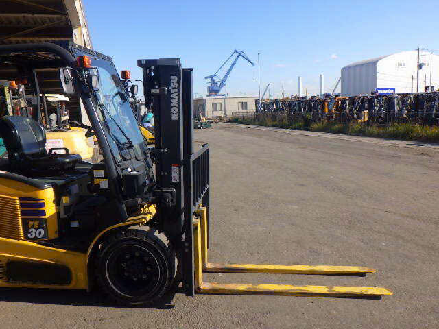 Xe nâng điện Komatsu 3 tấn FE30-1 - Ảnh 2