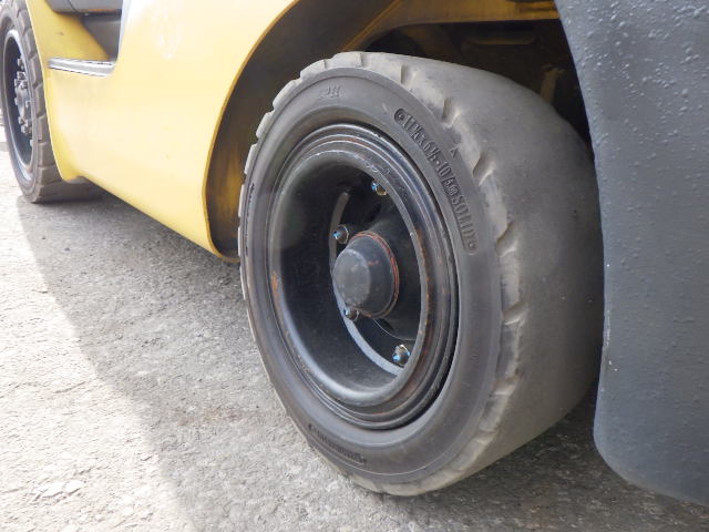 Xe nâng dầu Komatsu 3 tấn FD30NT-16 - Ảnh 12