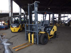 xenang-xe-nang-dau-komatsu-3-0-tan-fd30c-17-seri-331160-sx-nam-2014-1-1.jpg