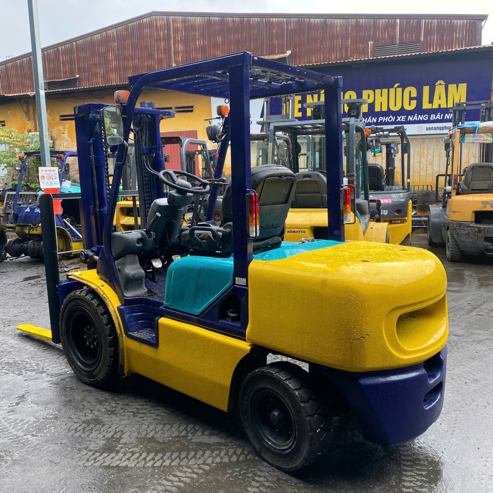 Xe nâng dầu Komatsu 3 tấn FD30HW-12 (527194), sản xuất năm 1998 - Ảnh 7