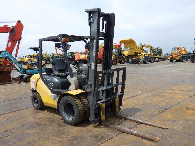 Xe nâng dầu Komatsu 3 tấn FD30T-17 (326440) - Ảnh 4