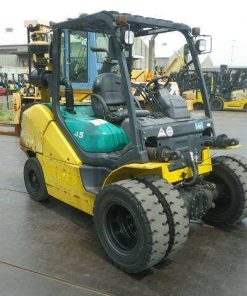 xenang-xe-nang-dau-komatsu-4-5-tan-fd45t-10-seri-134647-san-xuat-nam-2010-8-1.jpg