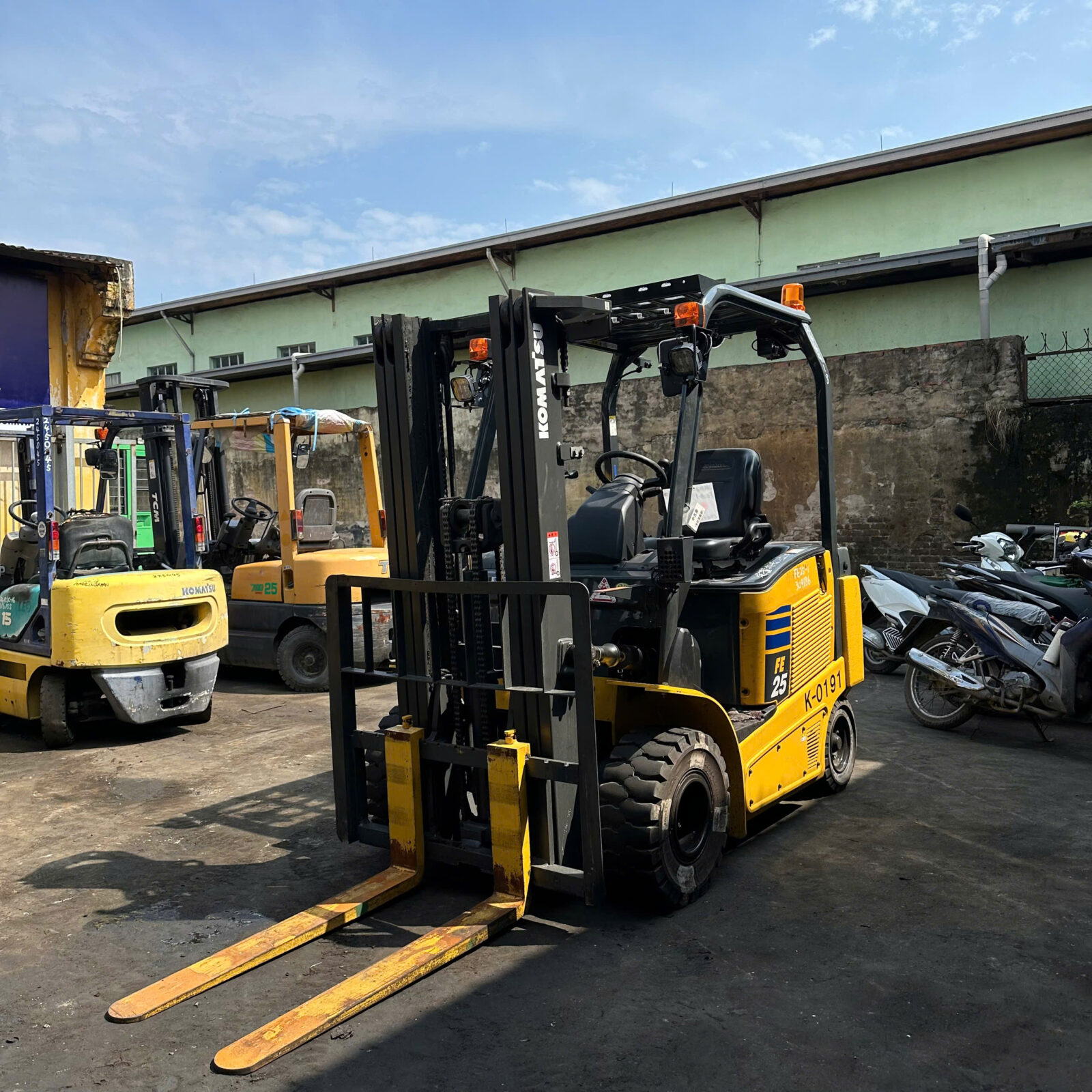 Xe nâng điện Koamatsu 2.5 tấn FE25-1 (309186), sản xuất năm 2020 - Ảnh 2