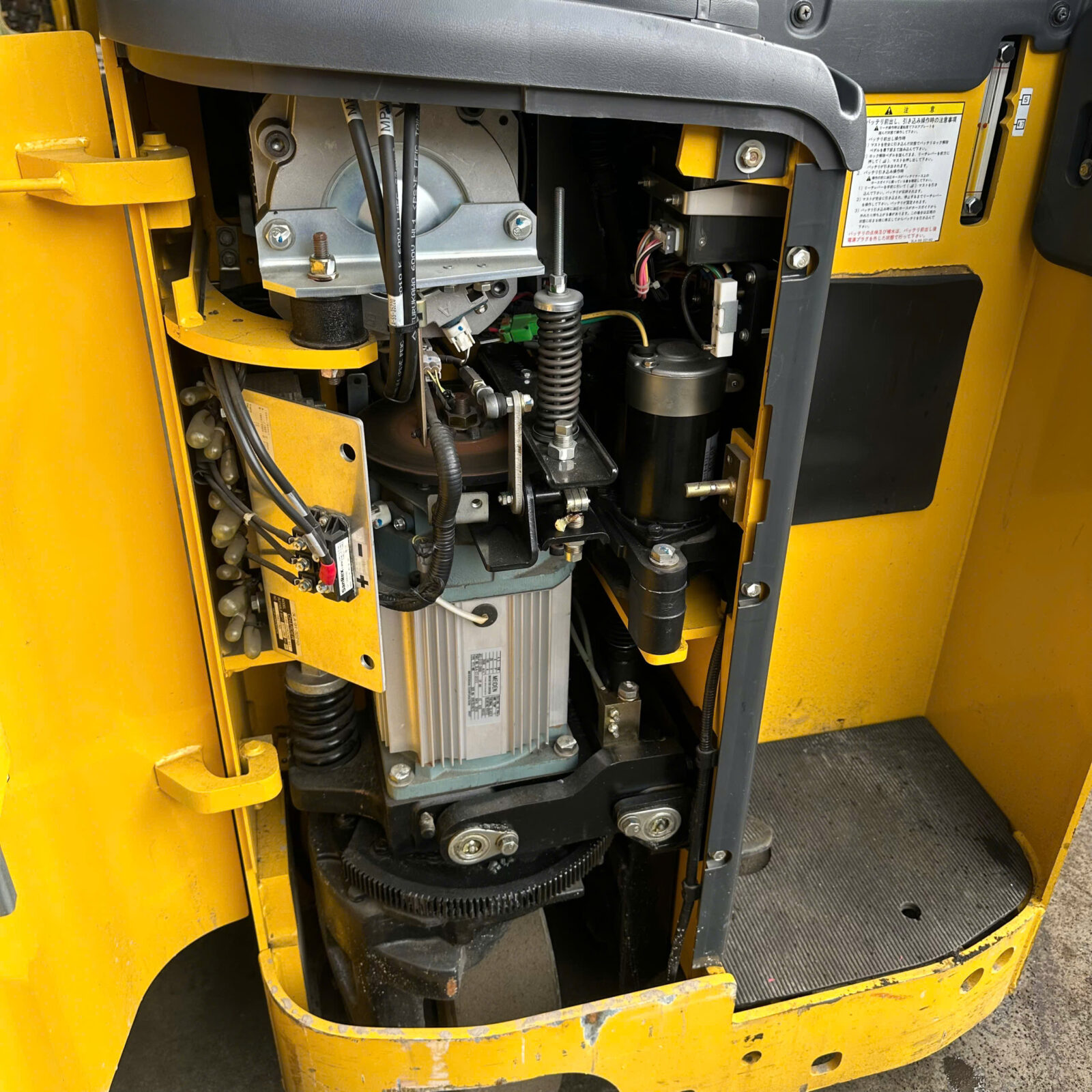 Xe nâng điện Komatsu 1 tấn FB10RS-14 (144053), sản xuất năm 2010 - Ảnh 6