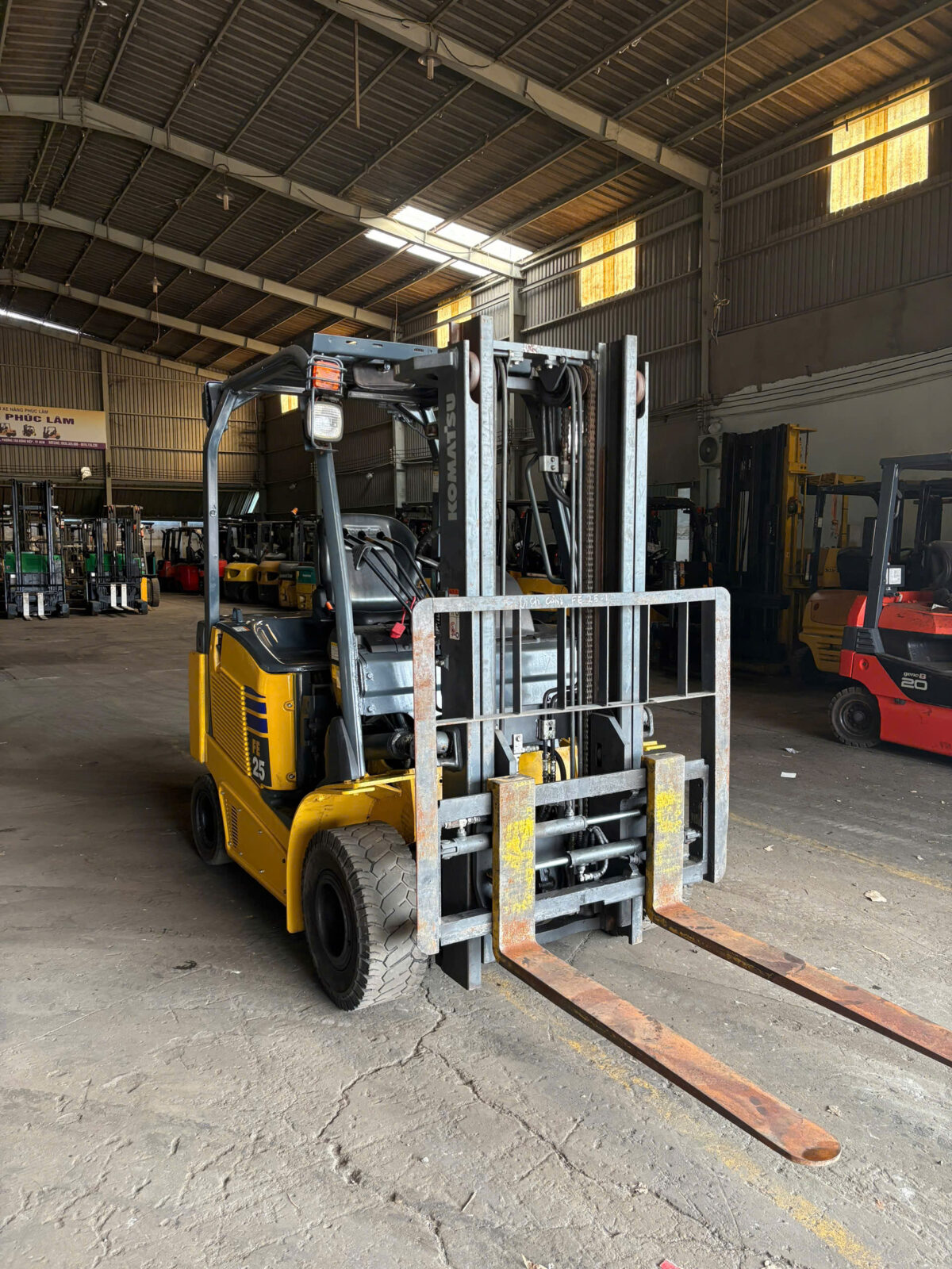 Xe nâng điện Komatsu 2.5 tấn FE25-1 (310542), sản xuất năm 2021 - Ảnh 2