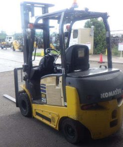xenang-xe-nang-dien-komatsu-2-5-tan-fe25-1-seri-307216-san-xuat-nam-2019-4.jpg
