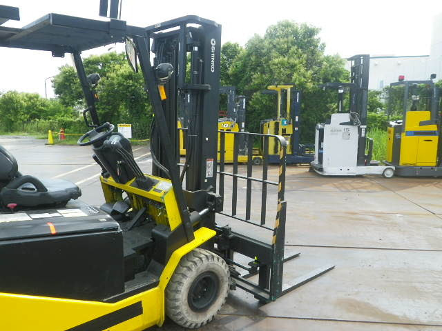 Xe nâng điện SHINKO 2.5 tấn 8FB25PG (B3B-00065), sản xuất năm 2003 - Ảnh 13