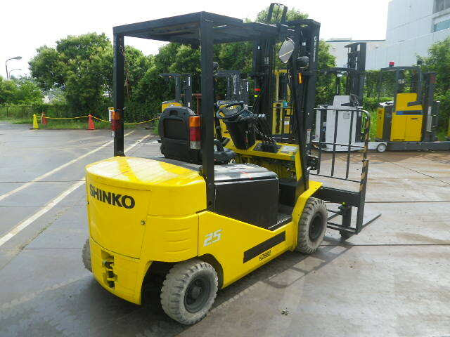 Xe nâng điện SHINKO 2.5 tấn 8FB25PG (B3B-00065), sản xuất năm 2003 - Ảnh 4