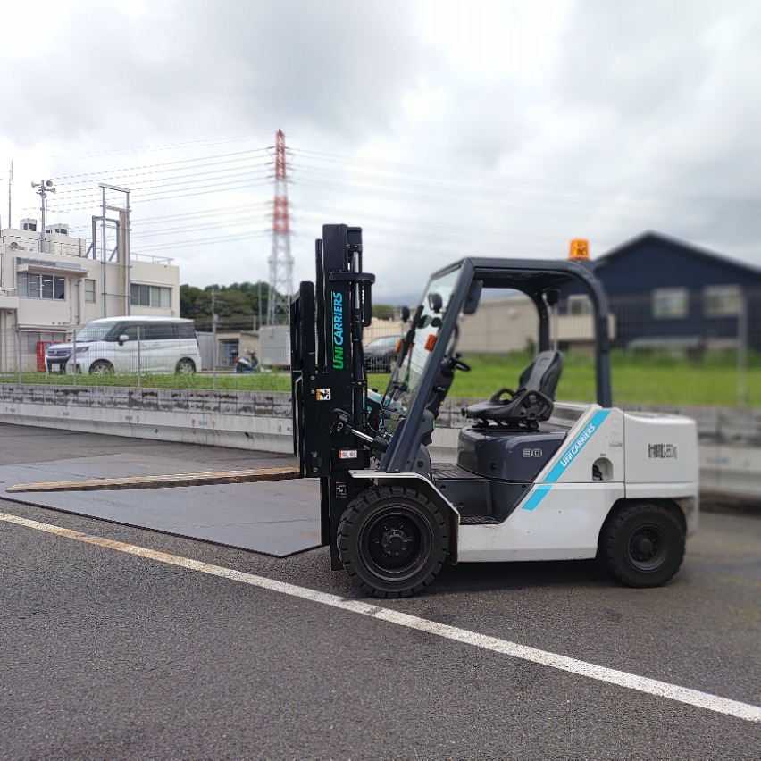 Xe nâng dầu Unicarriers 3.0 tấn, FHD30T5 Seri F188-01484, Sx năm 2017 - Ảnh 3